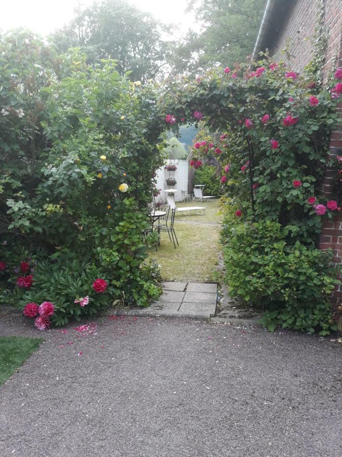 Gite Au Bord Du Lac Montville 외부 사진